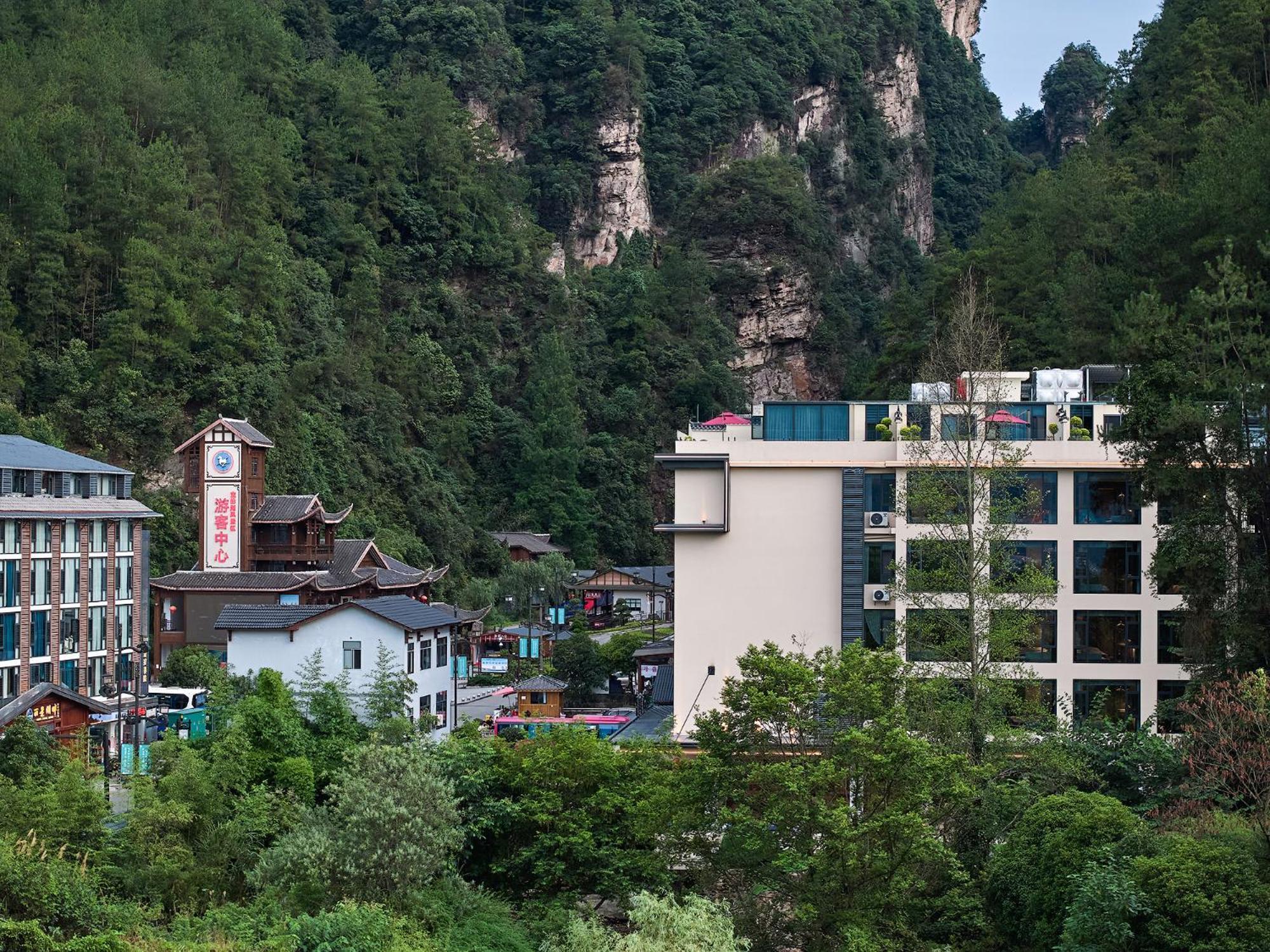 Zhangjiajie Utopia Hotel--Free One Way Pick Up Service Over 2 Nights Εξωτερικό φωτογραφία