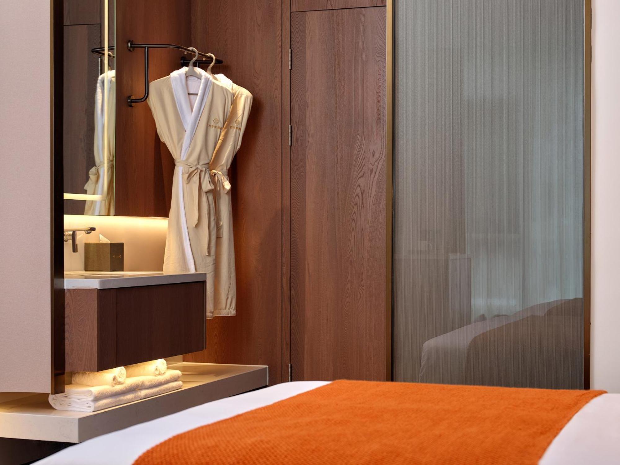 Zhangjiajie Utopia Hotel--Free One Way Pick Up Service Over 2 Nights Εξωτερικό φωτογραφία